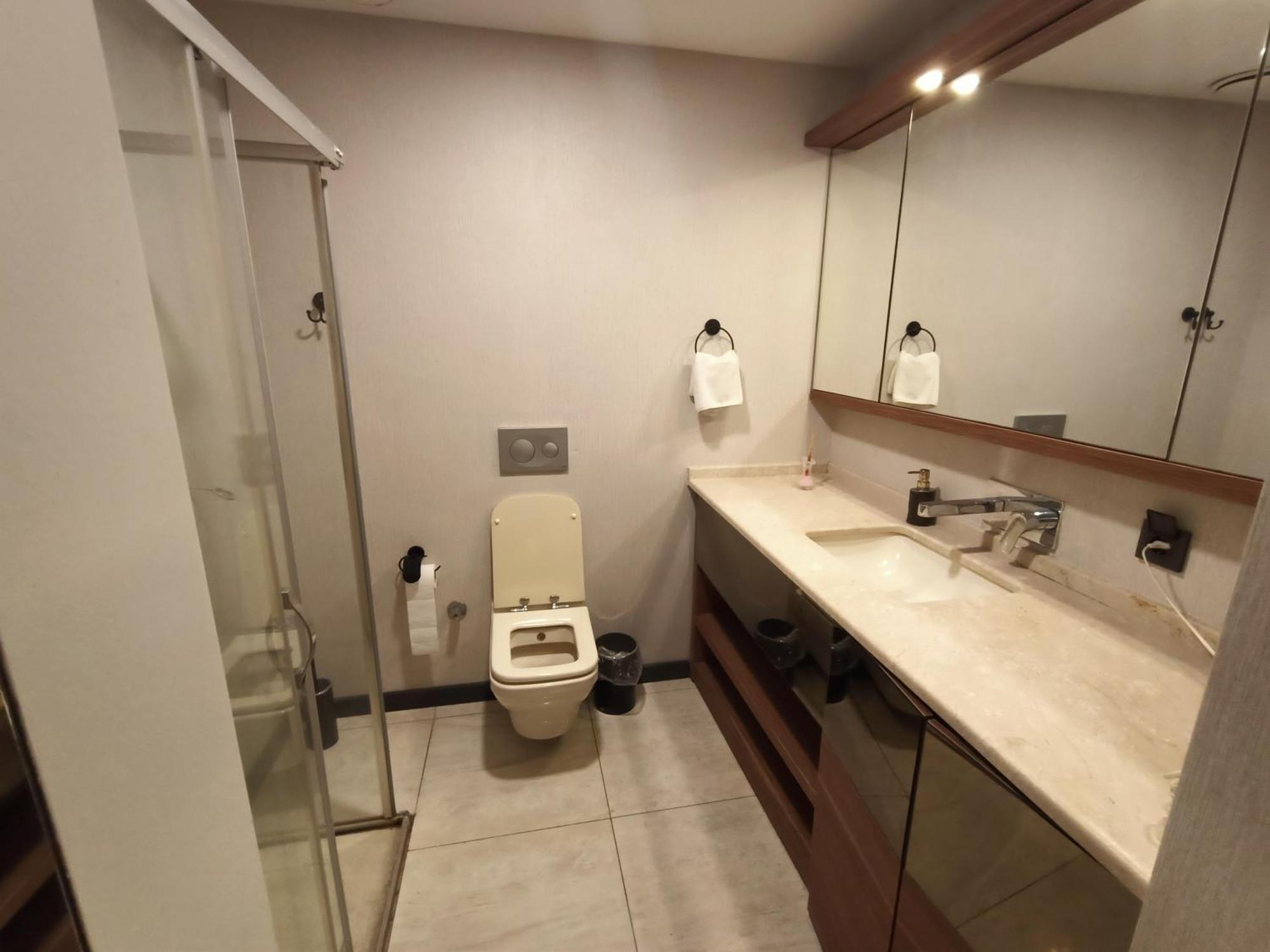 New Falcon Palas Otel Istambul Extérieur photo